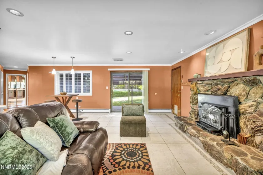 325 Tahoe, Carson City, Nevada 89703, 3 Bedrooms Bedrooms, ,2 BathroomsBathrooms,Residential,Residential,Tahoe,0,260013523
