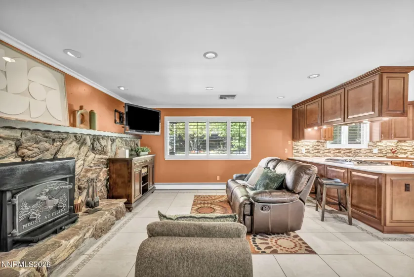 325 Tahoe, Carson City, Nevada 89703, 3 Bedrooms Bedrooms, ,2 BathroomsBathrooms,Residential,Residential,Tahoe,0,260013523