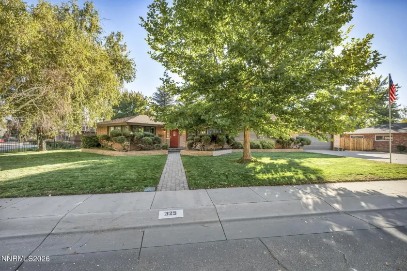 325 Tahoe, Carson City, Nevada 89703, 3 Bedrooms Bedrooms, ,2 BathroomsBathrooms,Residential,Residential,Tahoe,0,260013523