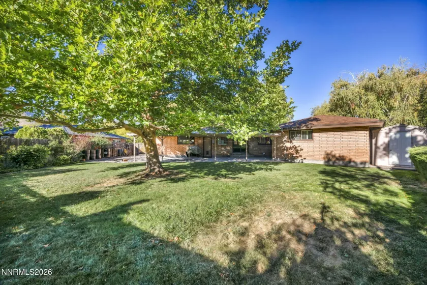 325 Tahoe, Carson City, Nevada 89703, 3 Bedrooms Bedrooms, ,2 BathroomsBathrooms,Residential,Residential,Tahoe,0,260013523