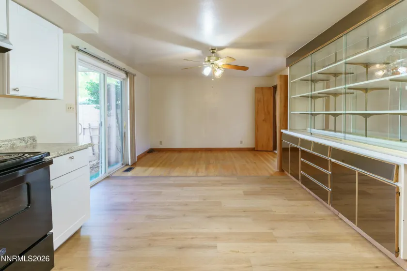 25 Coleman, Reno, Nevada 89503, 3 Bedrooms Bedrooms, ,3 BathroomsBathrooms,Residential,Residential,Coleman,0,260013540