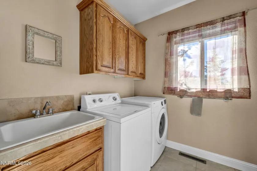 1785 Watson, Gardnerville, Nevada 89410, 5 Bedrooms Bedrooms, ,4 BathroomsBathrooms,Residential,Residential,Watson,0,260013541