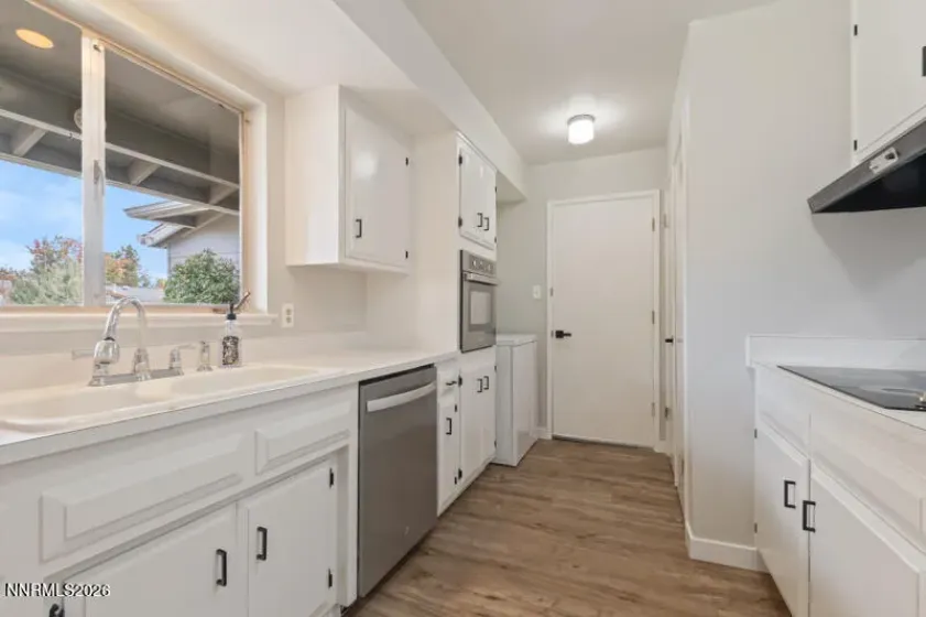 301 Gault, Sparks, Nevada 89431, 3 Bedrooms Bedrooms, ,2 BathroomsBathrooms,Residential,Residential,Gault,0,260013542