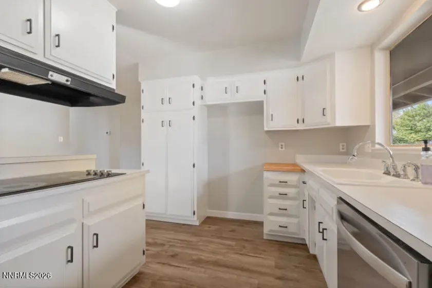 301 Gault, Sparks, Nevada 89431, 3 Bedrooms Bedrooms, ,2 BathroomsBathrooms,Residential,Residential,Gault,0,260013542