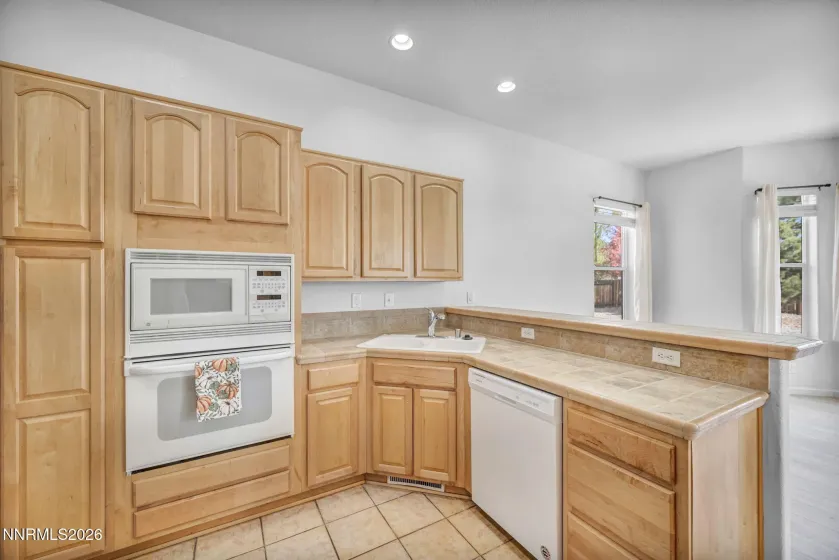 2871 Hot Springs, Minden, Nevada 89423, 4 Bedrooms Bedrooms, ,3 BathroomsBathrooms,Residential,Residential,Hot Springs,0,260013544