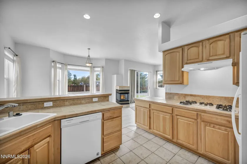 2871 Hot Springs, Minden, Nevada 89423, 4 Bedrooms Bedrooms, ,3 BathroomsBathrooms,Residential,Residential,Hot Springs,0,260013544