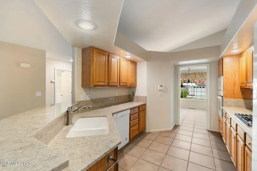 6085 Quail Meadows, Reno, Nevada 89519, 3 Bedrooms Bedrooms, ,2 BathroomsBathrooms,Residential,Residential,Quail Meadows,0,260013547