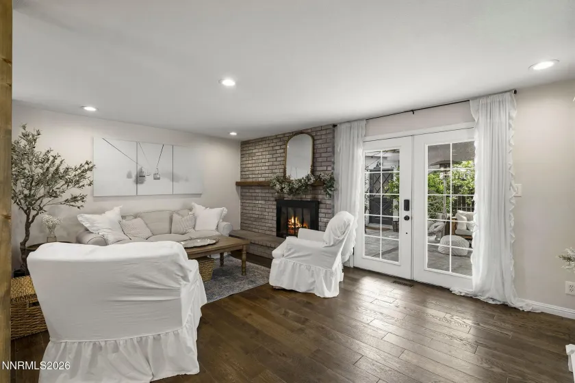 4050 Houston, Reno, Nevada 89502, 3 Bedrooms Bedrooms, ,2 BathroomsBathrooms,Residential,Residential,Houston,0,260013551