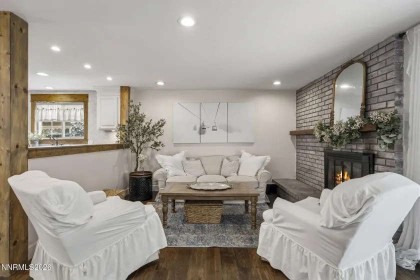 4050 Houston, Reno, Nevada 89502, 3 Bedrooms Bedrooms, ,2 BathroomsBathrooms,Residential,Residential,Houston,0,260013551