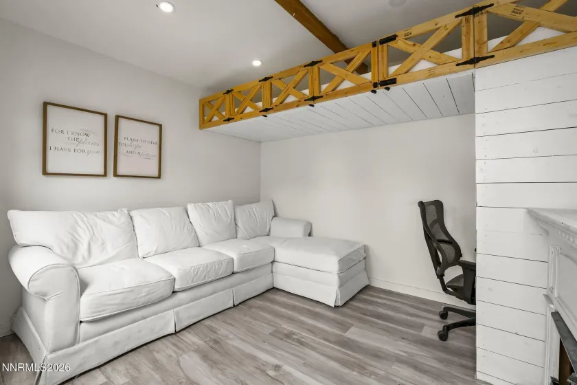 Flex room