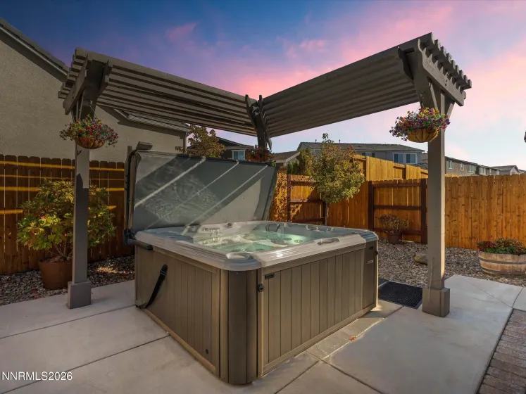 9400 Flying Horse, Reno, Nevada 89521, 5 Bedrooms Bedrooms, ,4 BathroomsBathrooms,Residential,Residential,Flying Horse,0,260013568