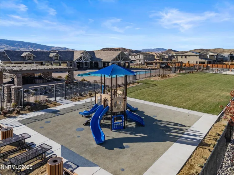 9400 Flying Horse, Reno, Nevada 89521, 5 Bedrooms Bedrooms, ,4 BathroomsBathrooms,Residential,Residential,Flying Horse,0,260013568