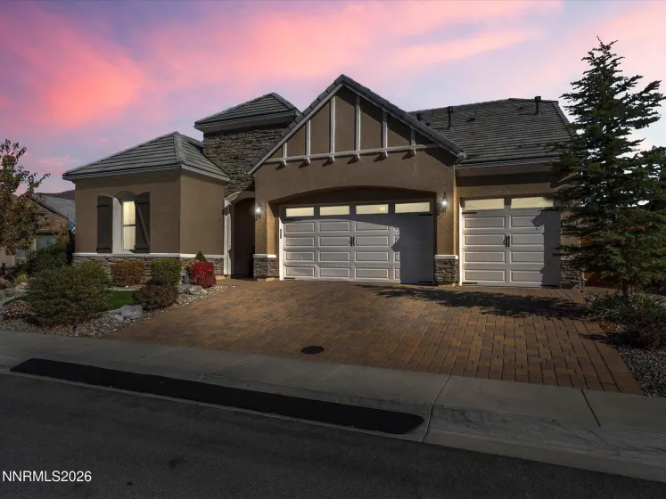9400 Flying Horse, Reno, Nevada 89521, 5 Bedrooms Bedrooms, ,4 BathroomsBathrooms,Residential,Residential,Flying Horse,0,260013568