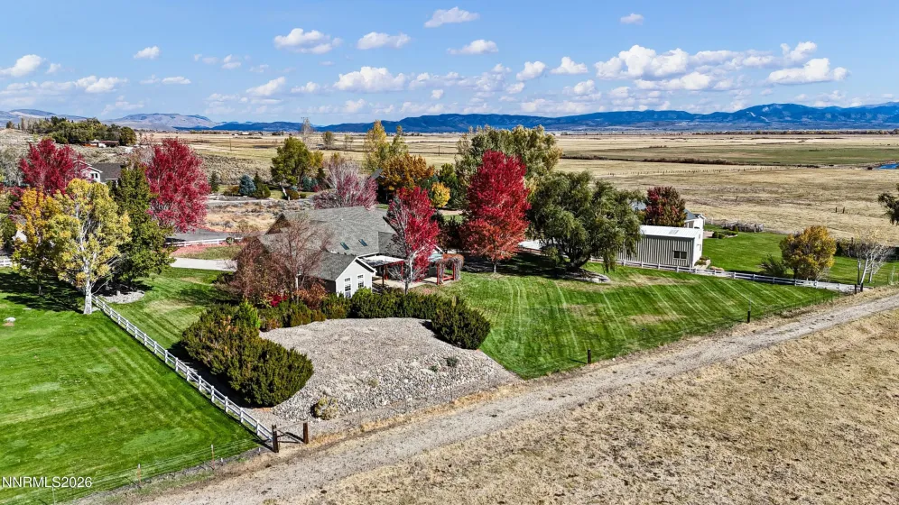 231 Laura Springs, Gardnerville, Nevada 89460, 3 Bedrooms Bedrooms, ,3 BathroomsBathrooms,Residential,Residential,Laura Springs,0,260013572