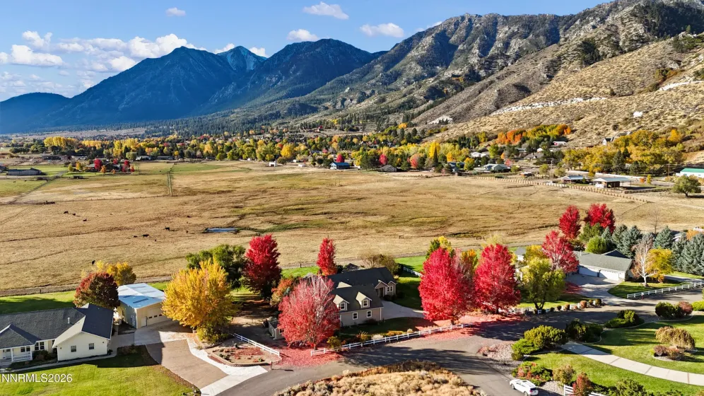 231 Laura Springs, Gardnerville, Nevada 89460, 3 Bedrooms Bedrooms, ,3 BathroomsBathrooms,Residential,Residential,Laura Springs,0,260013572