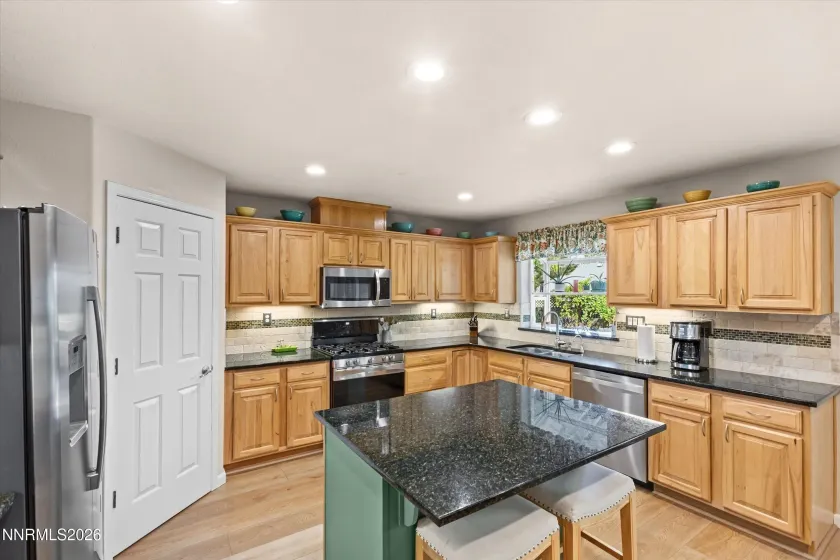 653 Buzzys Ranch, Carson City, Nevada 89701, 3 Bedrooms Bedrooms, ,2 BathroomsBathrooms,Residential,Residential,Buzzys Ranch,0,260013574