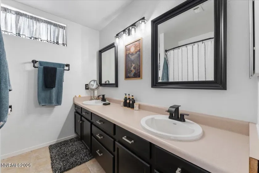 122 Desert Springs, Fernley, Nevada 89408, 3 Bedrooms Bedrooms, ,3 BathroomsBathrooms,Residential,Residential,Desert Springs,0,260013582