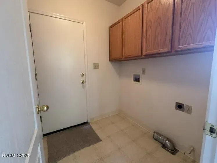 2555 Glen Eagles, Reno, Nevada 89523, 3 Bedrooms Bedrooms, ,3 BathroomsBathrooms,Residential,Residential,Glen Eagles,0,260013607