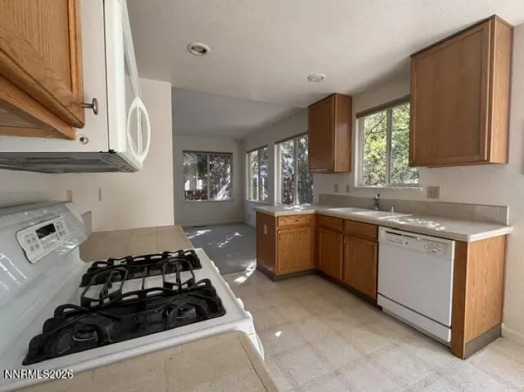 2555 Glen Eagles, Reno, Nevada 89523, 3 Bedrooms Bedrooms, ,3 BathroomsBathrooms,Residential,Residential,Glen Eagles,0,260013607