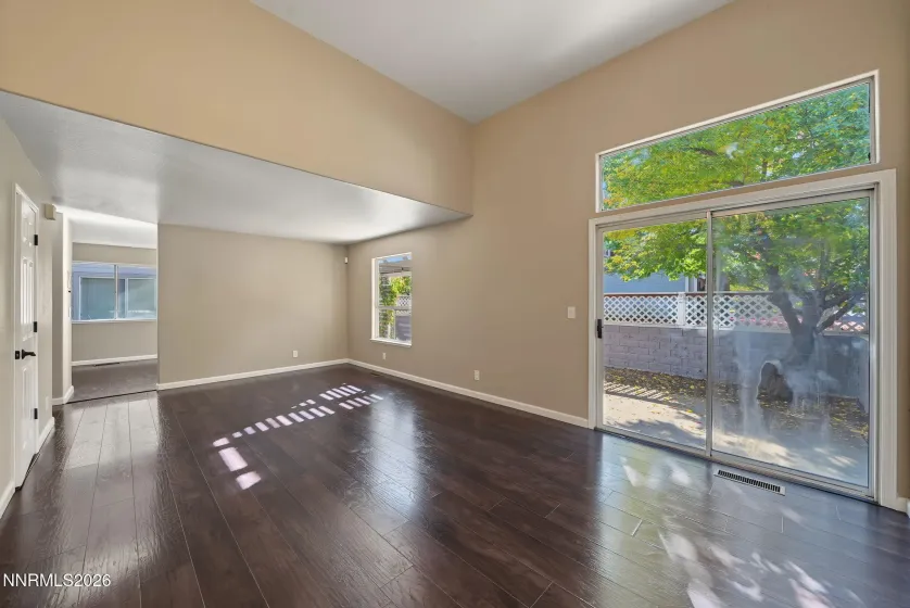 860 Swaledale, Reno, Nevada 89511, 3 Bedrooms Bedrooms, ,3 BathroomsBathrooms,Residential,Residential,Swaledale,0,260013625