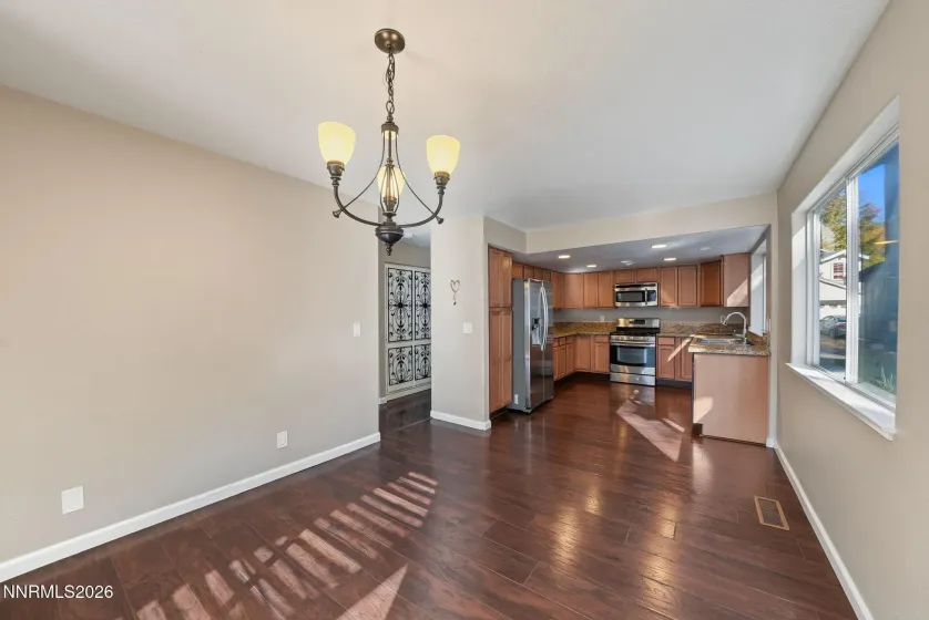 860 Swaledale, Reno, Nevada 89511, 3 Bedrooms Bedrooms, ,3 BathroomsBathrooms,Residential,Residential,Swaledale,0,260013625