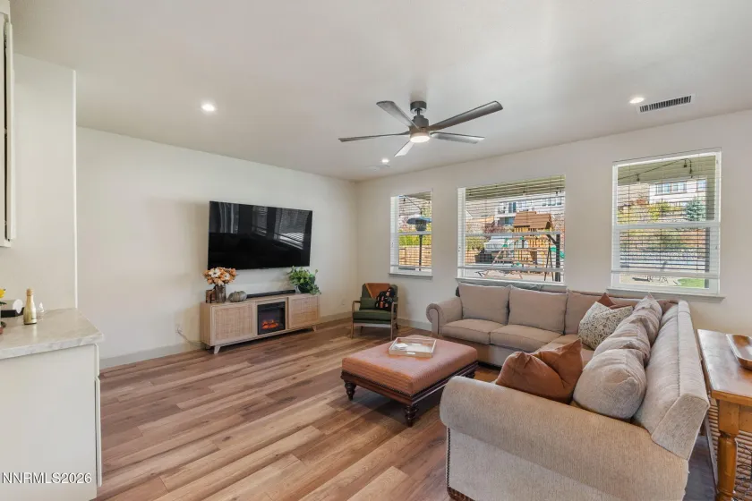 10050 Barrel Racer, Reno, Nevada 89521, 4 Bedrooms Bedrooms, ,3 BathroomsBathrooms,Residential,Residential,Barrel Racer,0,260013627