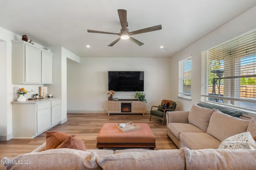 10050 Barrel Racer, Reno, Nevada 89521, 4 Bedrooms Bedrooms, ,3 BathroomsBathrooms,Residential,Residential,Barrel Racer,0,260013627