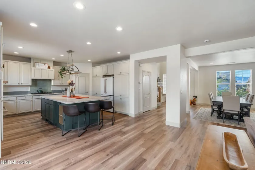 10050 Barrel Racer, Reno, Nevada 89521, 4 Bedrooms Bedrooms, ,3 BathroomsBathrooms,Residential,Residential,Barrel Racer,0,260013627