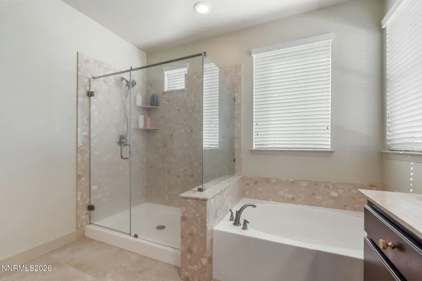 10050 Barrel Racer, Reno, Nevada 89521, 4 Bedrooms Bedrooms, ,3 BathroomsBathrooms,Residential,Residential,Barrel Racer,0,260013627