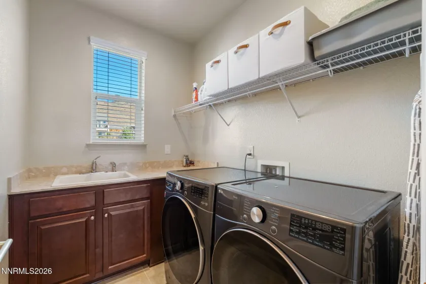 10050 Barrel Racer, Reno, Nevada 89521, 4 Bedrooms Bedrooms, ,3 BathroomsBathrooms,Residential,Residential,Barrel Racer,0,260013627