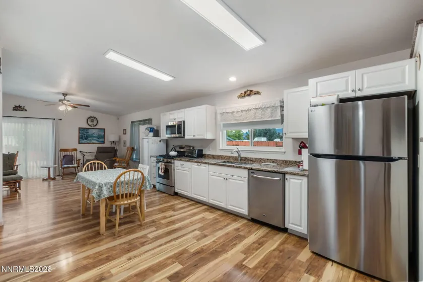 17198 Aquamarine, Reno, Nevada 89508, 3 Bedrooms Bedrooms, ,2 BathroomsBathrooms,Residential,Residential,Aquamarine,0,260013629