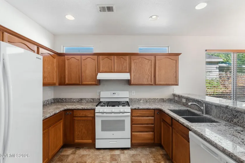 552 Sugarloaf, Dayton, Nevada 89403, 3 Bedrooms Bedrooms, ,2 BathroomsBathrooms,Residential,Residential,Sugarloaf,0,260013630