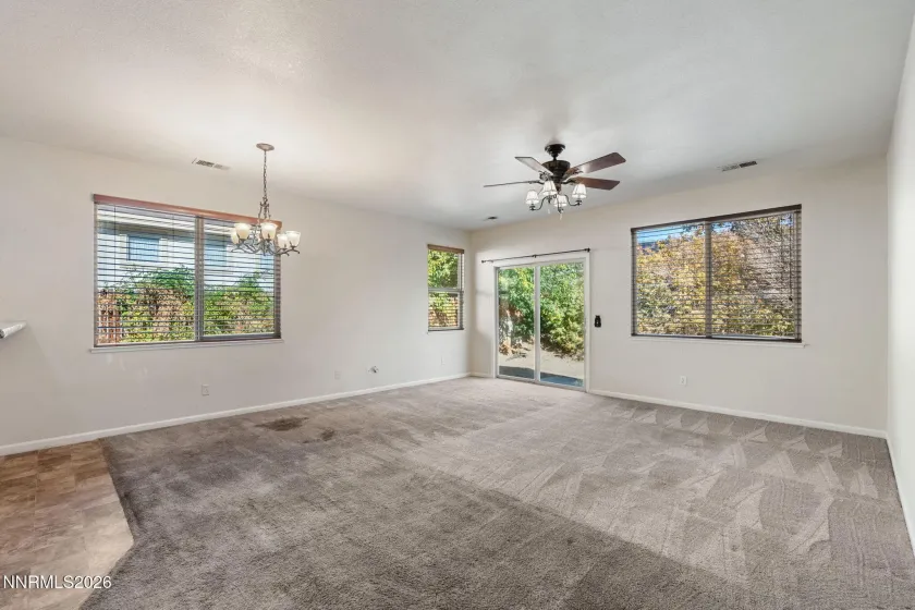 552 Sugarloaf, Dayton, Nevada 89403, 3 Bedrooms Bedrooms, ,2 BathroomsBathrooms,Residential,Residential,Sugarloaf,0,260013630