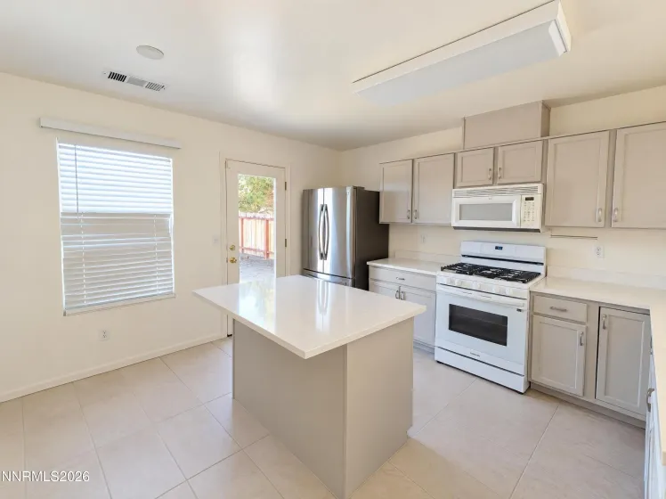 7360 Aquene, Sparks, Nevada 89436, 3 Bedrooms Bedrooms, ,2 BathroomsBathrooms,Residential,Residential,Aquene,0,260013634