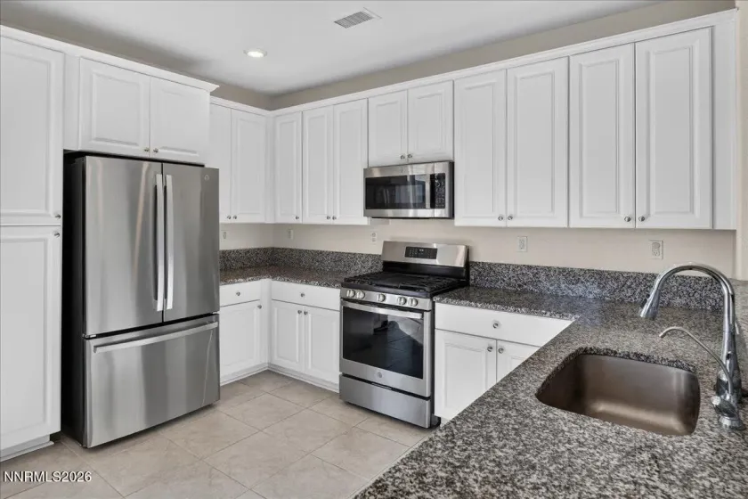 111 Oakmont, Dayton, Nevada 89403, 4 Bedrooms Bedrooms, ,2 BathroomsBathrooms,Residential,Residential,Oakmont,0,260013635