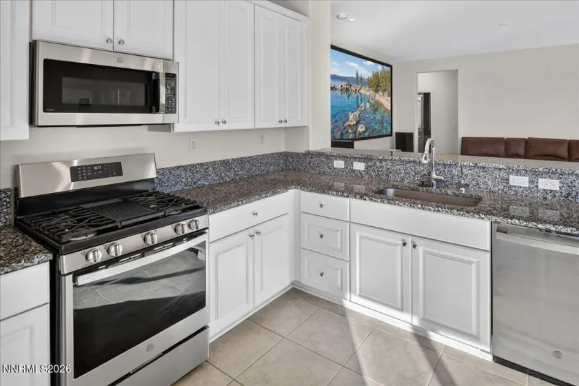 111 Oakmont, Dayton, Nevada 89403, 4 Bedrooms Bedrooms, ,2 BathroomsBathrooms,Residential,Residential,Oakmont,0,260013635