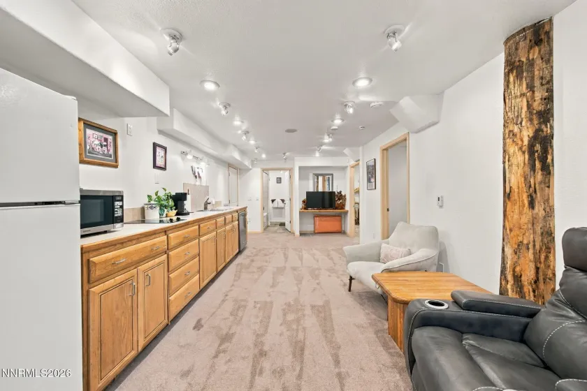 254 Pleasant, Stateline, Nevada 89449, 7 Bedrooms Bedrooms, ,5 BathroomsBathrooms,Residential,Residential,Pleasant,0,260013636