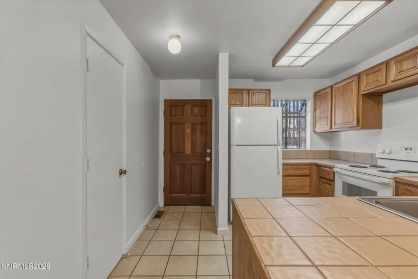 2984 Tierra Verde, Reno, Nevada 89512, 2 Bedrooms Bedrooms, ,1 BathroomBathrooms,Residential,Residential,Tierra Verde,0,260013637