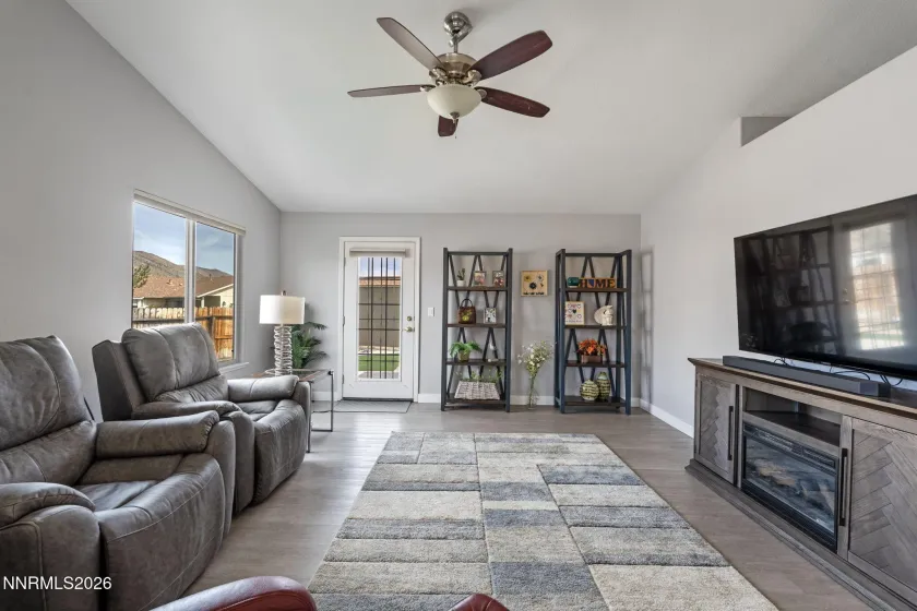 1650 Talking Sparrow, Spanish Springs, Nevada 89441, 3 Bedrooms Bedrooms, ,2 BathroomsBathrooms,Residential,Residential,Talking Sparrow,0,260013639