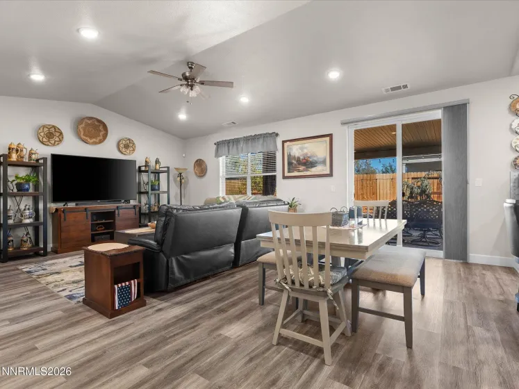 2550 Emerson, Fernley, Nevada 89408, 4 Bedrooms Bedrooms, ,2 BathroomsBathrooms,Residential,Residential,Emerson,0,260013640
