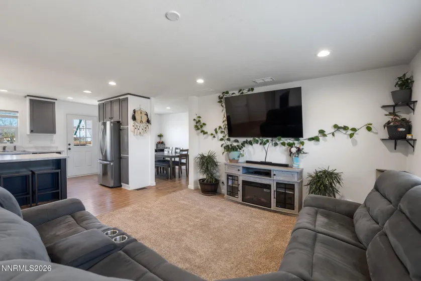 2815 Pueblo, Silver Springs, Nevada 89429, 4 Bedrooms Bedrooms, ,2 BathroomsBathrooms,Residential,Residential,Pueblo,0,260013645