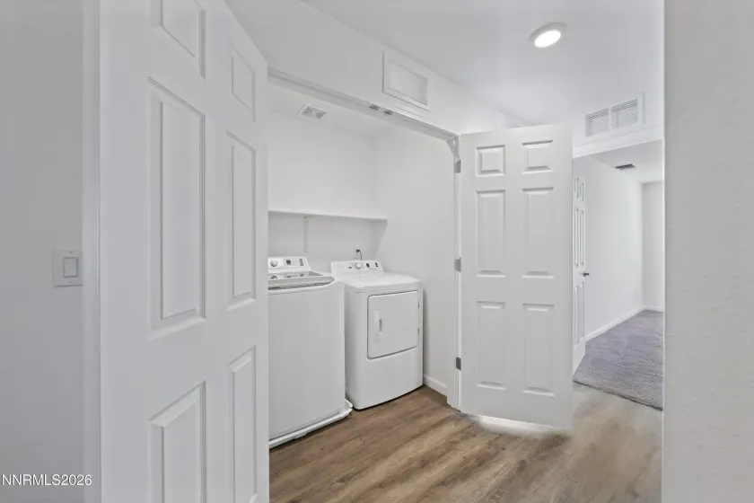 533 Autumn Breeze, Reno, Nevada 89511, 3 Bedrooms Bedrooms, ,3 BathroomsBathrooms,Residential,Residential,Autumn Breeze,0,260013651