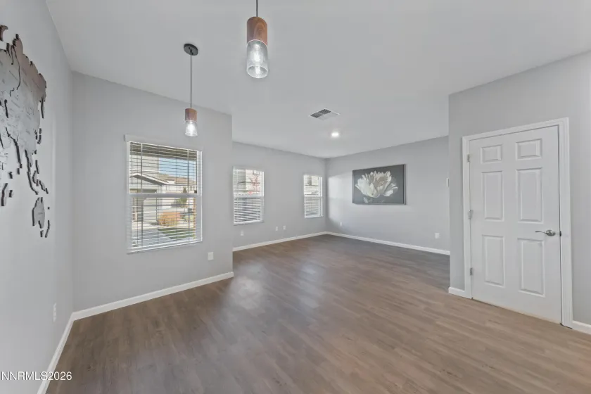 533 Autumn Breeze, Reno, Nevada 89511, 3 Bedrooms Bedrooms, ,3 BathroomsBathrooms,Residential,Residential,Autumn Breeze,0,260013651