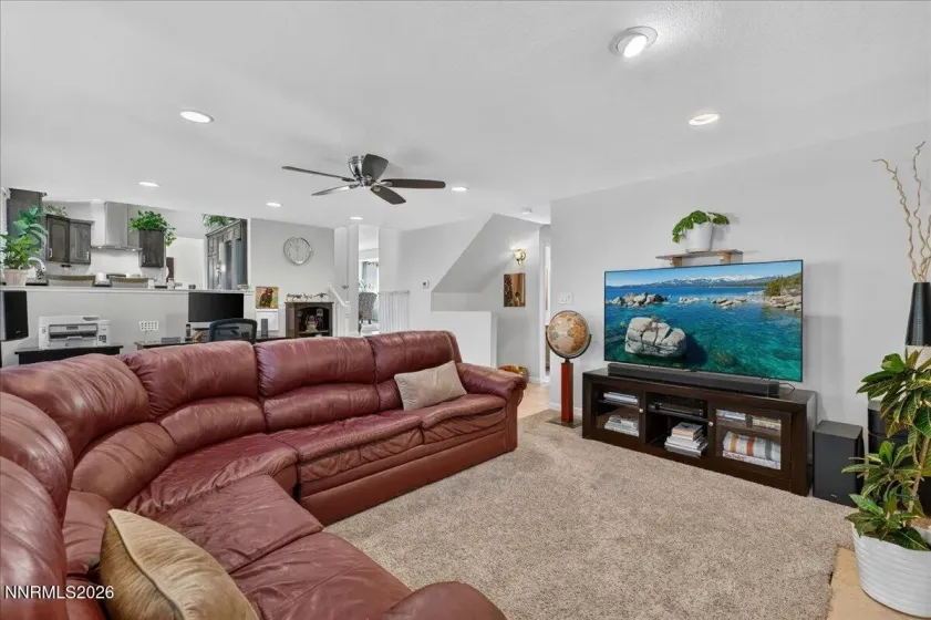 3523 Candelaria, Sparks, Nevada 89434, 4 Bedrooms Bedrooms, ,3 BathroomsBathrooms,Residential,Residential,Candelaria,0,260013653