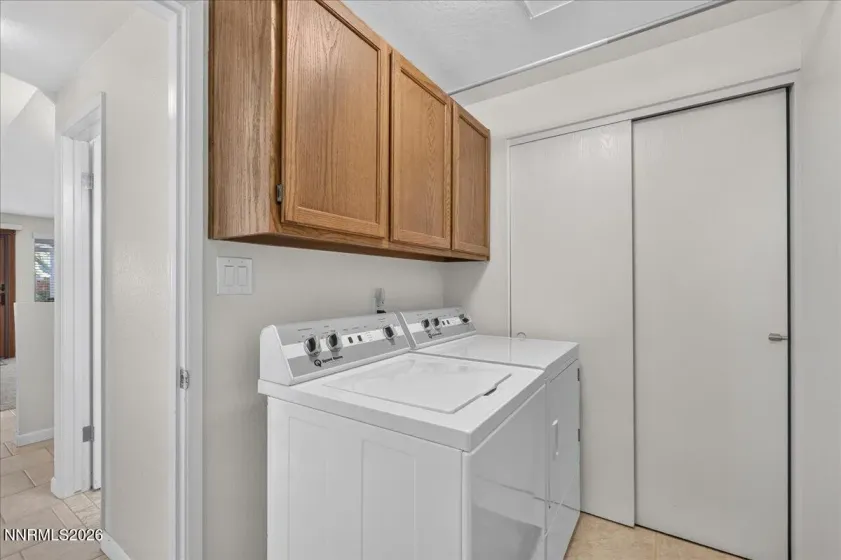 3523 Candelaria, Sparks, Nevada 89434, 4 Bedrooms Bedrooms, ,3 BathroomsBathrooms,Residential,Residential,Candelaria,0,260013653