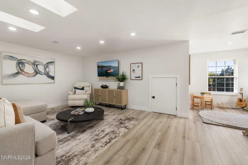 3240 Marthiam, Reno, Nevada 89509, 5 Bedrooms Bedrooms, ,4 BathroomsBathrooms,Residential,Residential,Marthiam,0,260013658