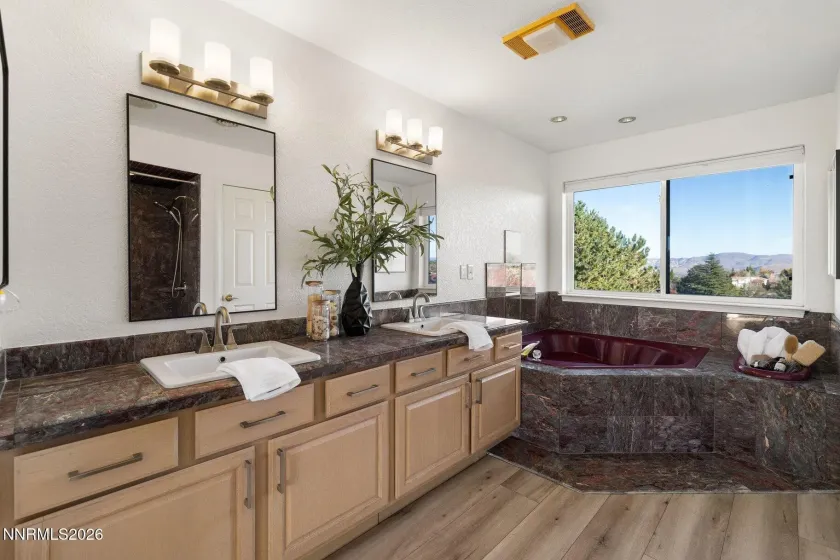 3240 Marthiam, Reno, Nevada 89509, 5 Bedrooms Bedrooms, ,4 BathroomsBathrooms,Residential,Residential,Marthiam,0,260013658