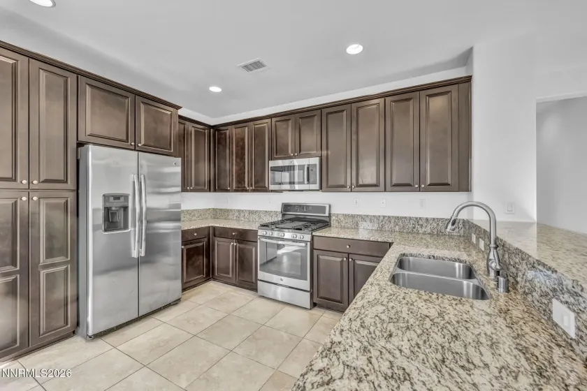 10591 Circle Oaks, Reno, Nevada 89521, 4 Bedrooms Bedrooms, ,2 BathroomsBathrooms,Residential,Residential,Circle Oaks,0,260013660