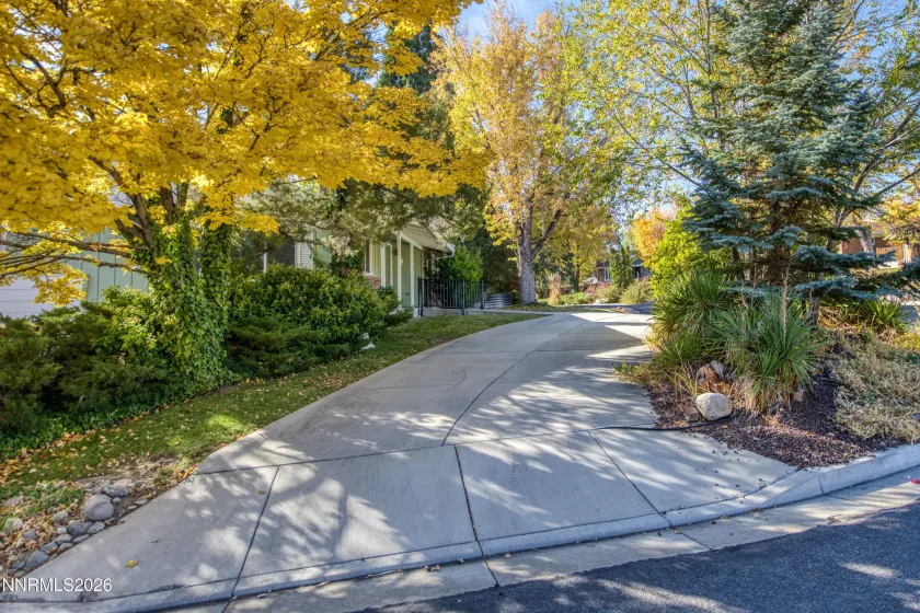 2890 Outlook, Reno, Nevada 89509, 4 Bedrooms Bedrooms, ,3 BathroomsBathrooms,Residential,Residential,Outlook,0,260013674