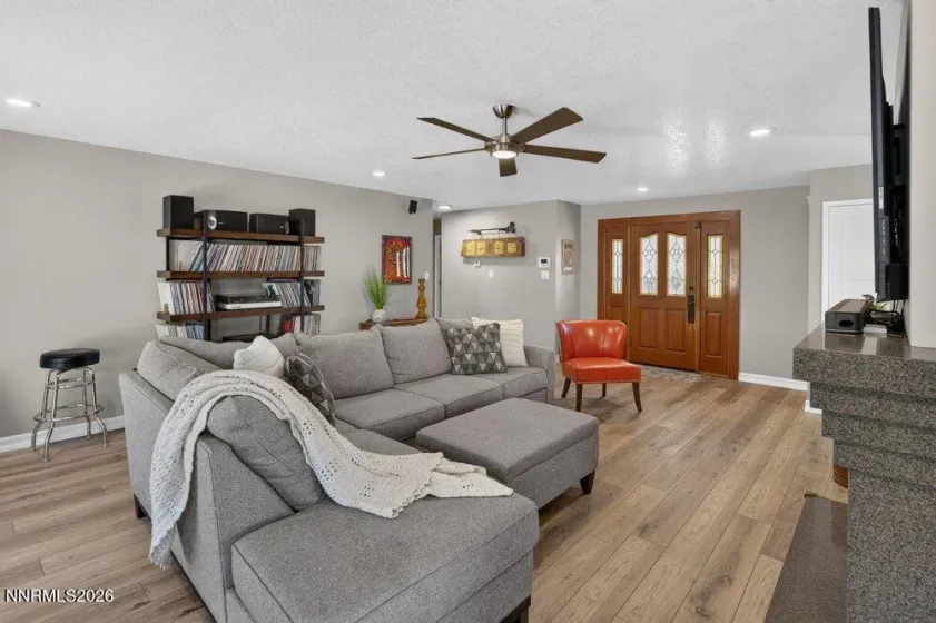 3860 Tannenbaum, Reno, Nevada 89509, 3 Bedrooms Bedrooms, ,2 BathroomsBathrooms,Residential,Residential,Tannenbaum,0,260013679